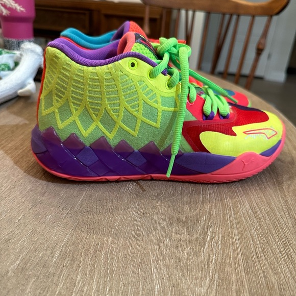 Puma be you basketball shoes size 7C EUC - Picture 3 of 9